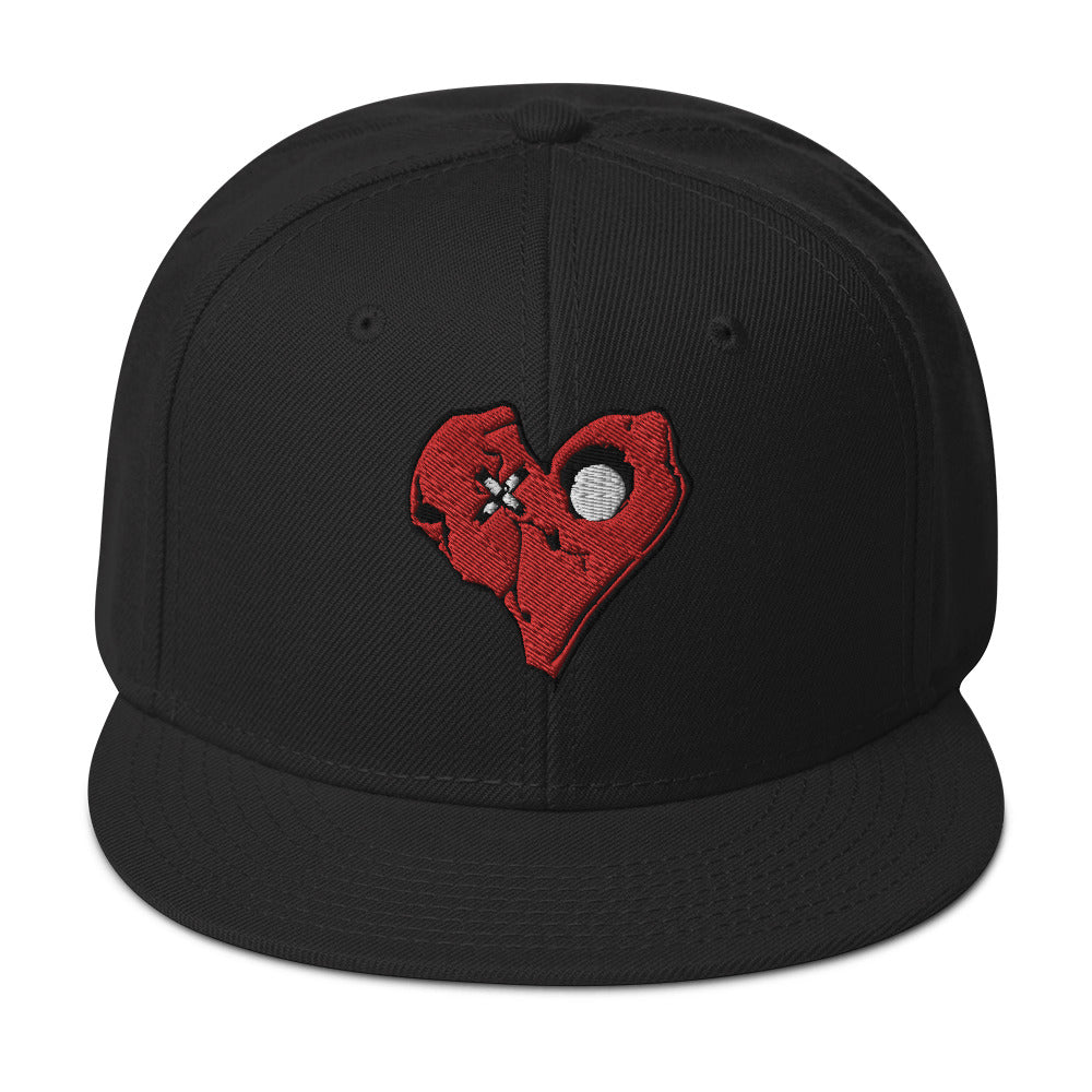 RED SKULLY HEART Snapback Hat